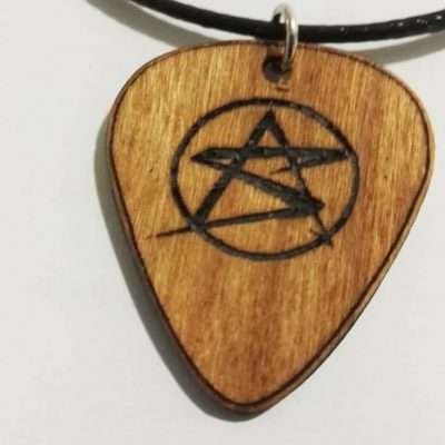 Sampsa Astala ja QMA necklace